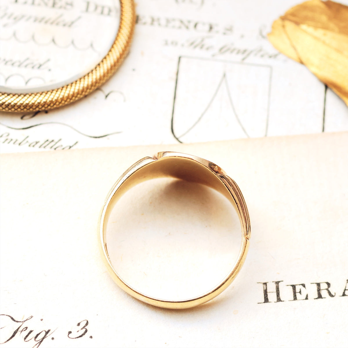 Vintage Date 1953 9ct Gold Signet Ring