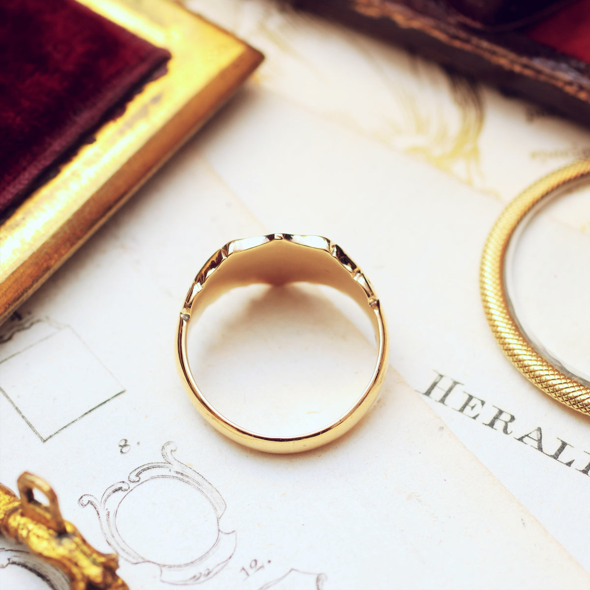 Date 1917 18ct Gold Men's Shield Signet Ring