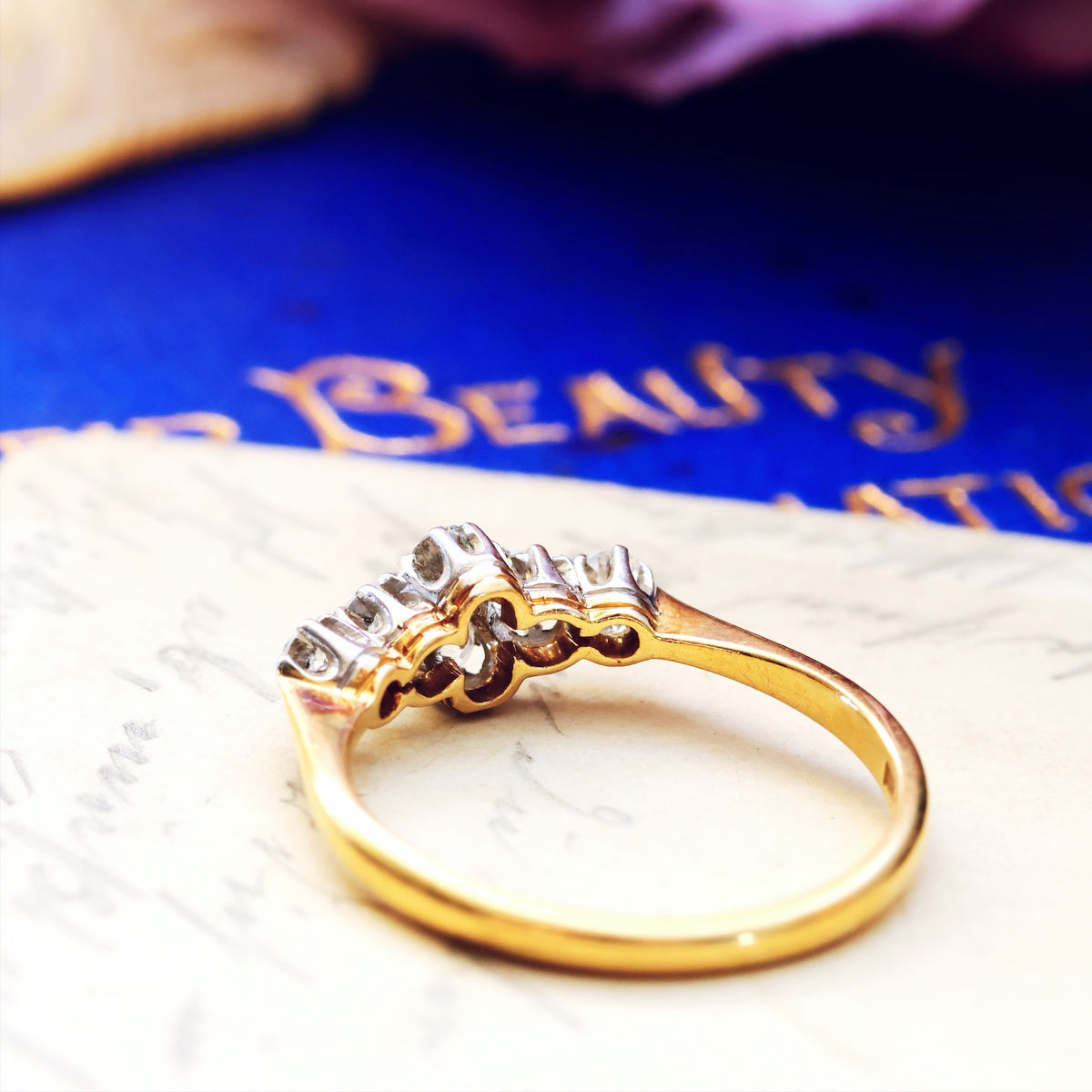 Very Twinkly!! Vintage Diamond Engagement Ring