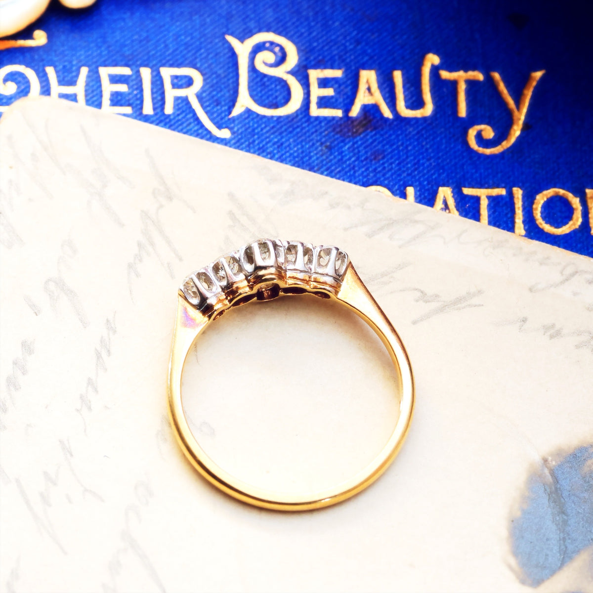 Very Twinkly!! Vintage Diamond Engagement Ring