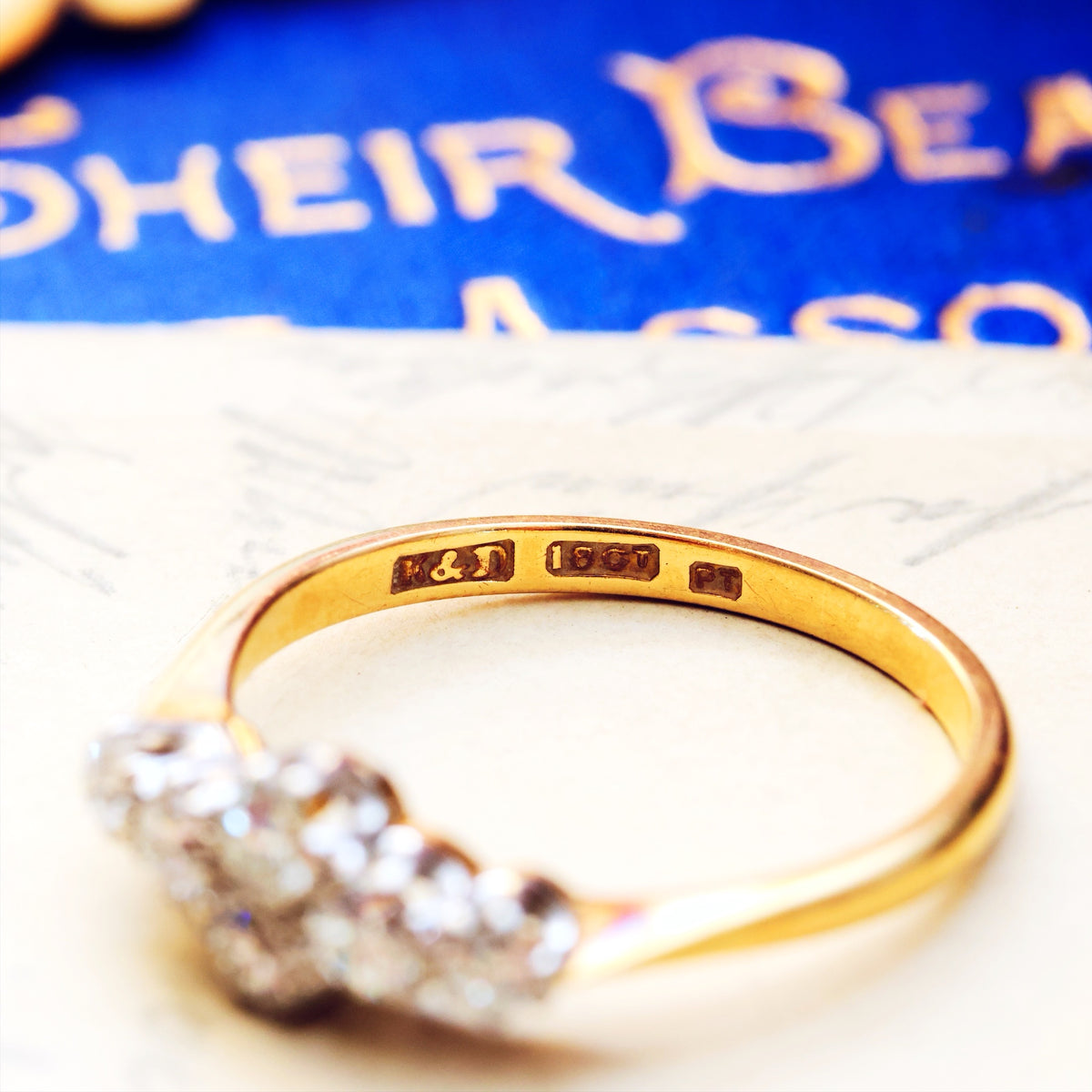 Very Twinkly!! Vintage Diamond Engagement Ring