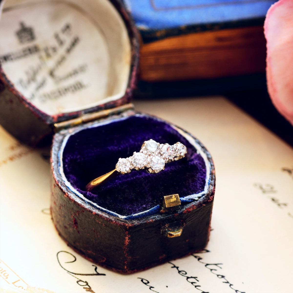Very Twinkly!! Vintage Diamond Engagement Ring