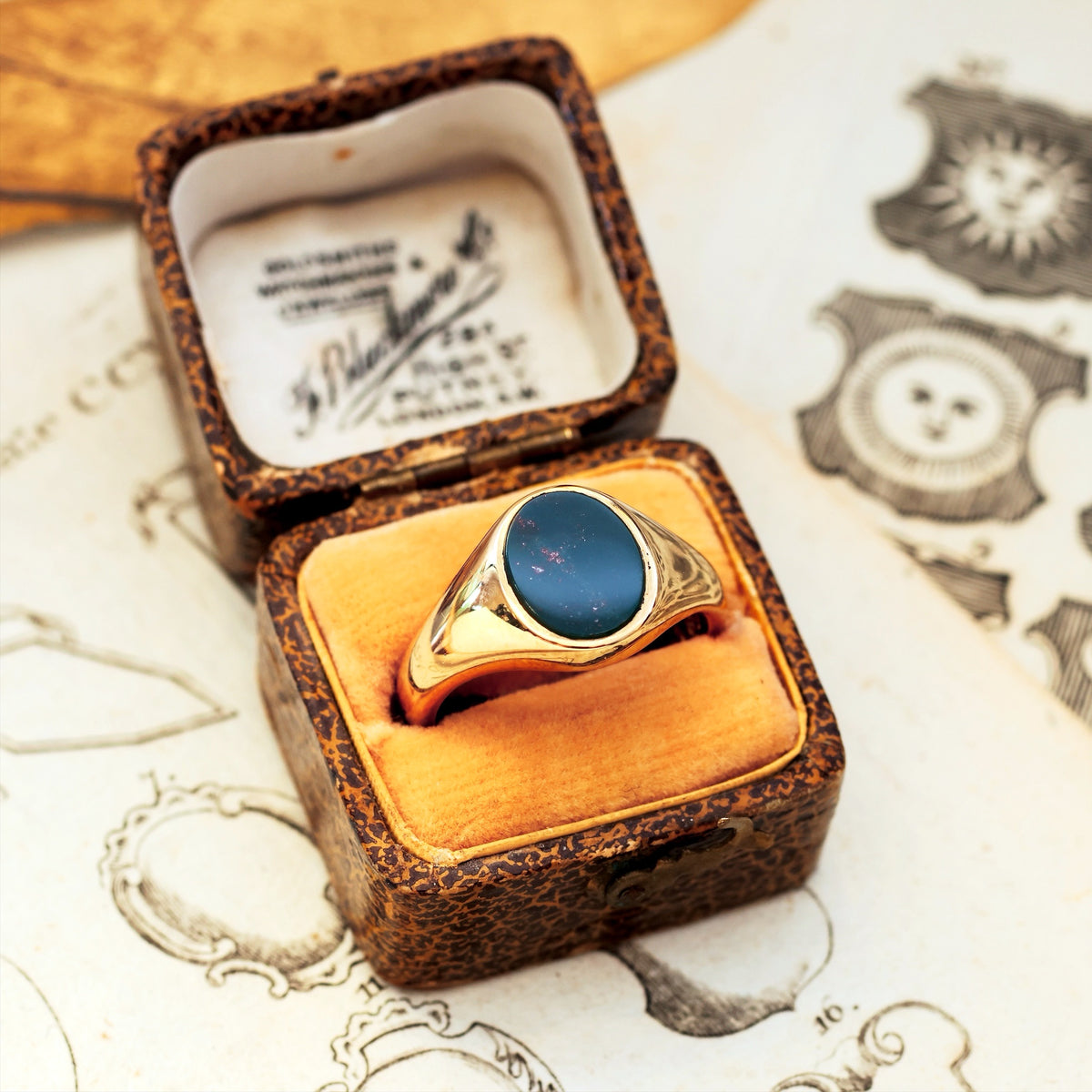 9ct Gold Bloodstone Signet Ring