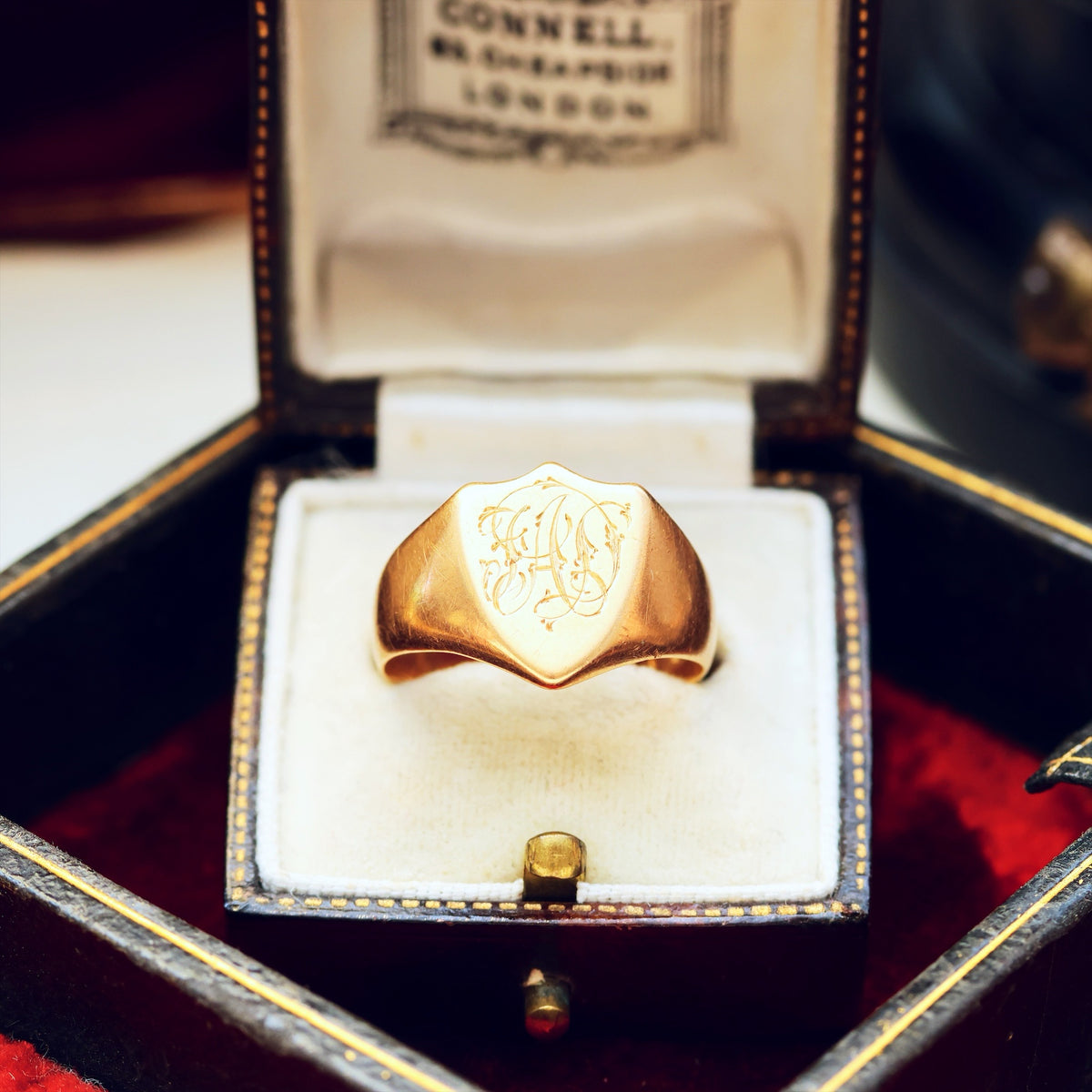 Antique Date 1907 Shield Signet Ring