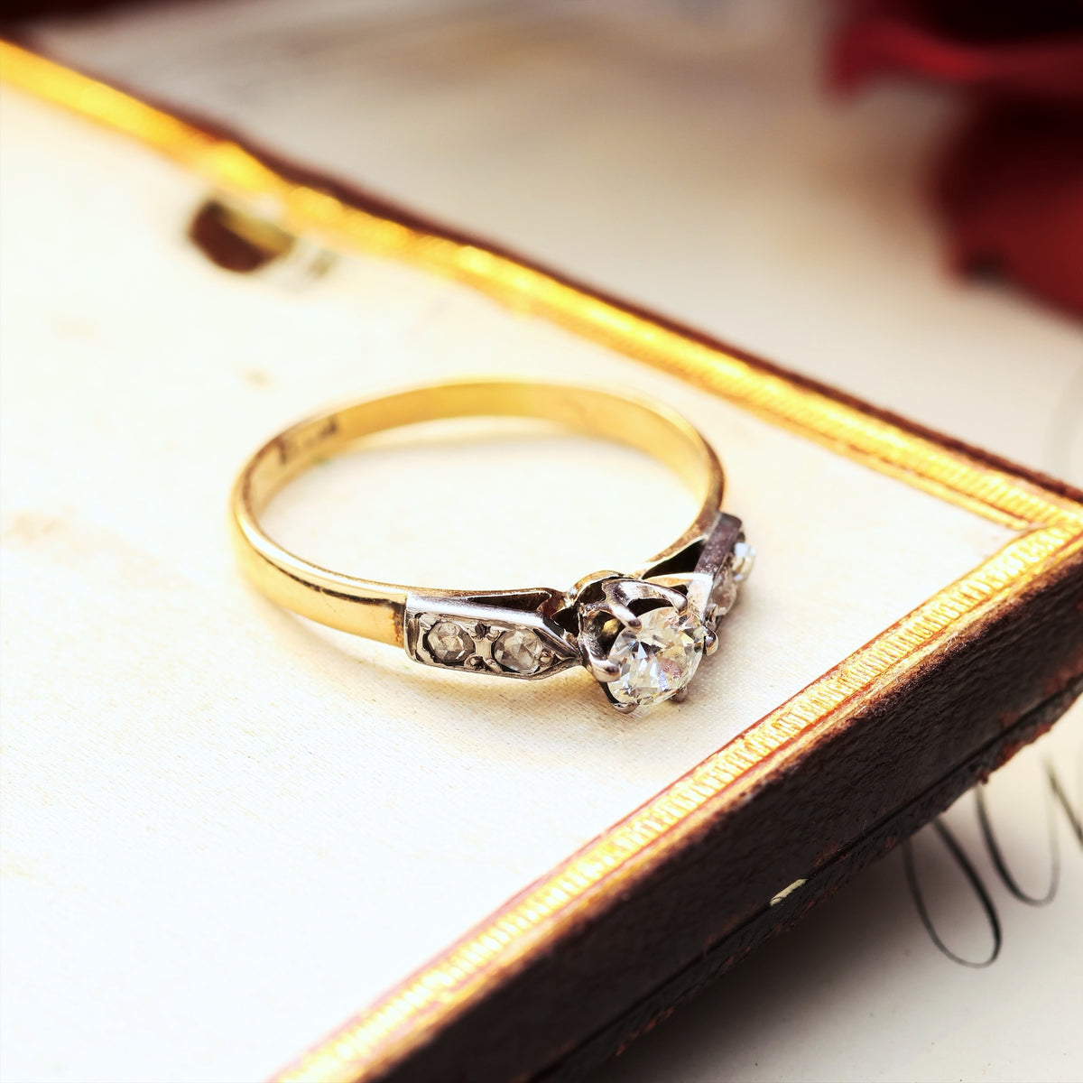 Sparkly!! Vintage Diamond Solitaire Engagement Ring