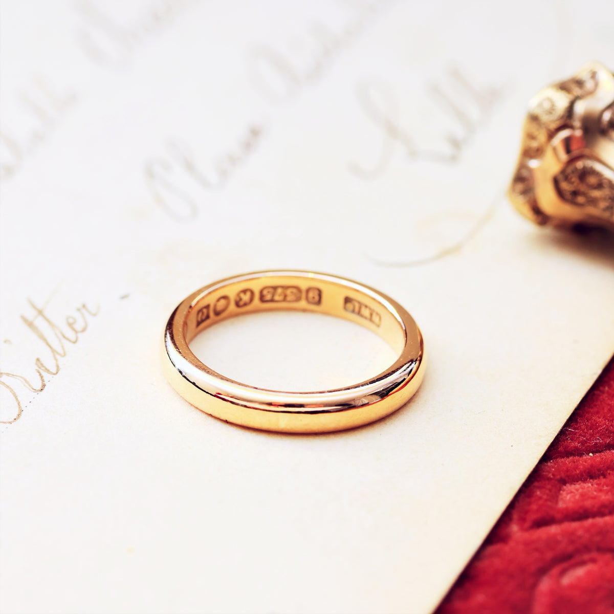 Vintage Date 1945 9ct Gold Utility Wedding Band