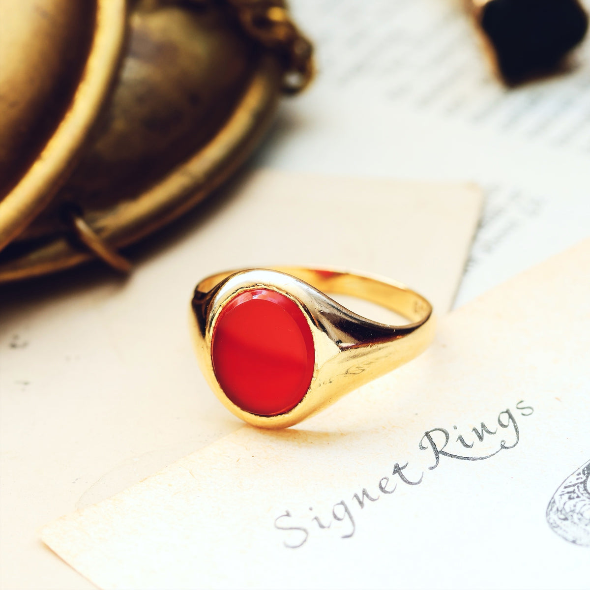 Date 1960 Russet Carnelian Gold Signet Ring