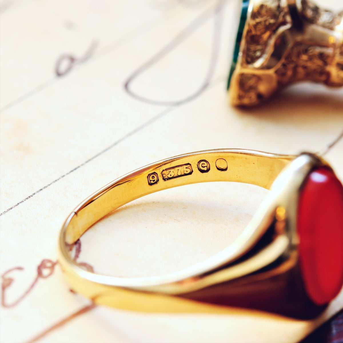 Date 1960 Russet Carnelian Gold Signet Ring