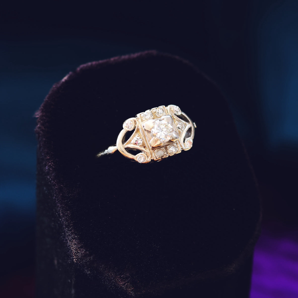 Vintage Art Deco Diamond Cluster Engagement Ring