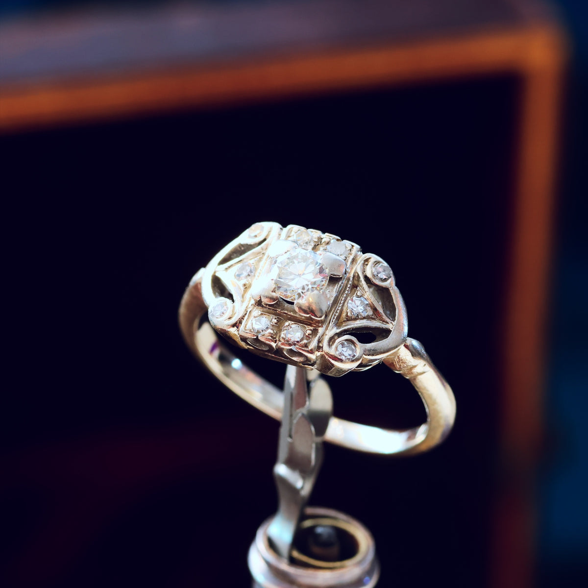 Vintage Art Deco Diamond Cluster Engagement Ring