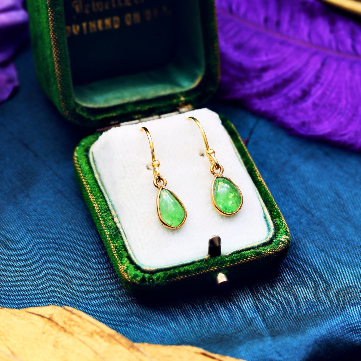 Enchanting Vintage Emerald Drop Earrings