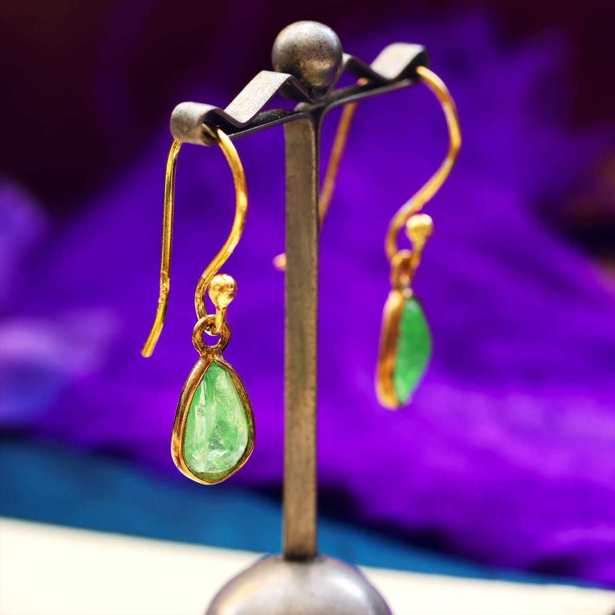 Enchanting Vintage Emerald Drop Earrings