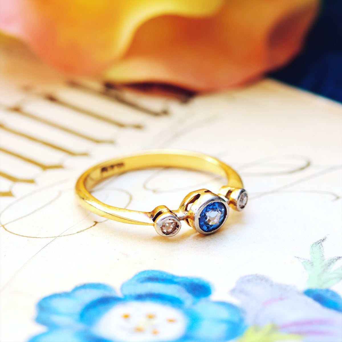CUTE! Vintage Lilac Sapphire & Diamond Ring