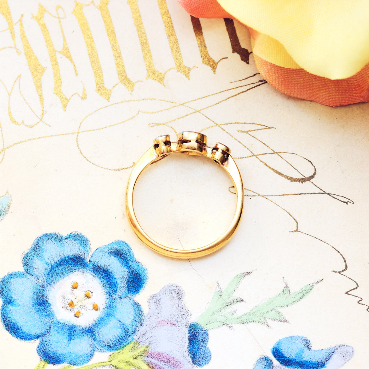 CUTE! Vintage Lilac Sapphire & Diamond Ring