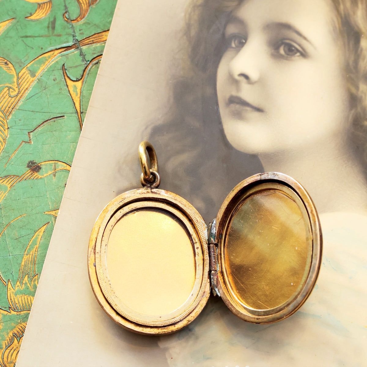 Antique Victorian 'Fidelity' Locket
