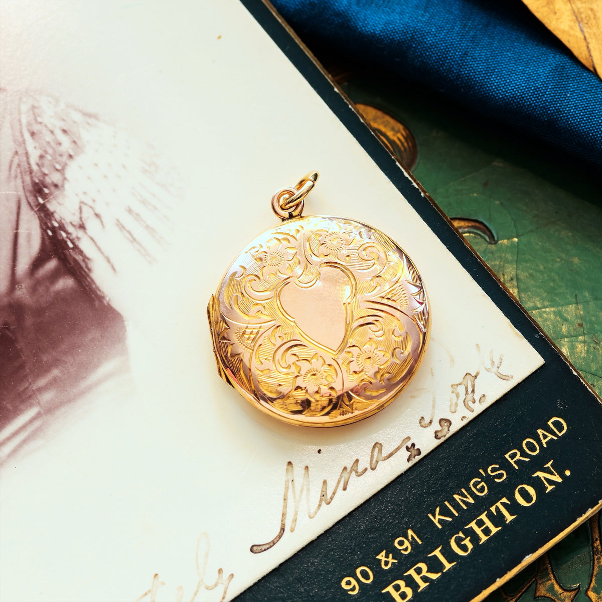 Antique Hand Engraved 9ct Gold Locket