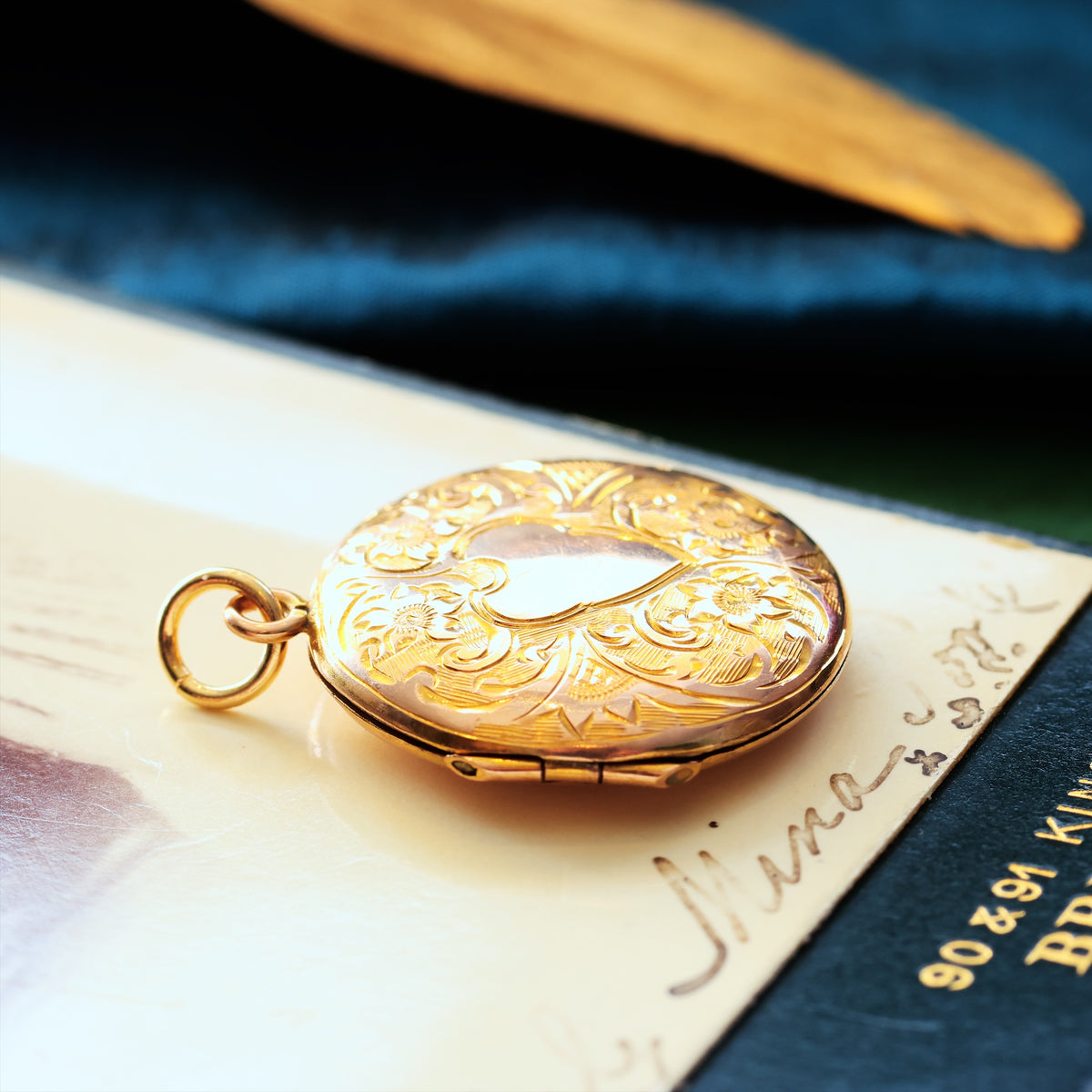 Antique Hand Engraved 9ct Gold Locket