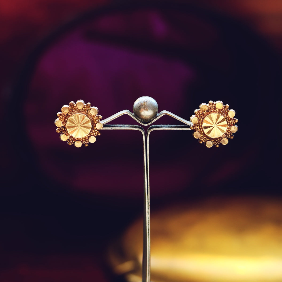 Date 1978 9ct Gold Historical Revival Style Earrings