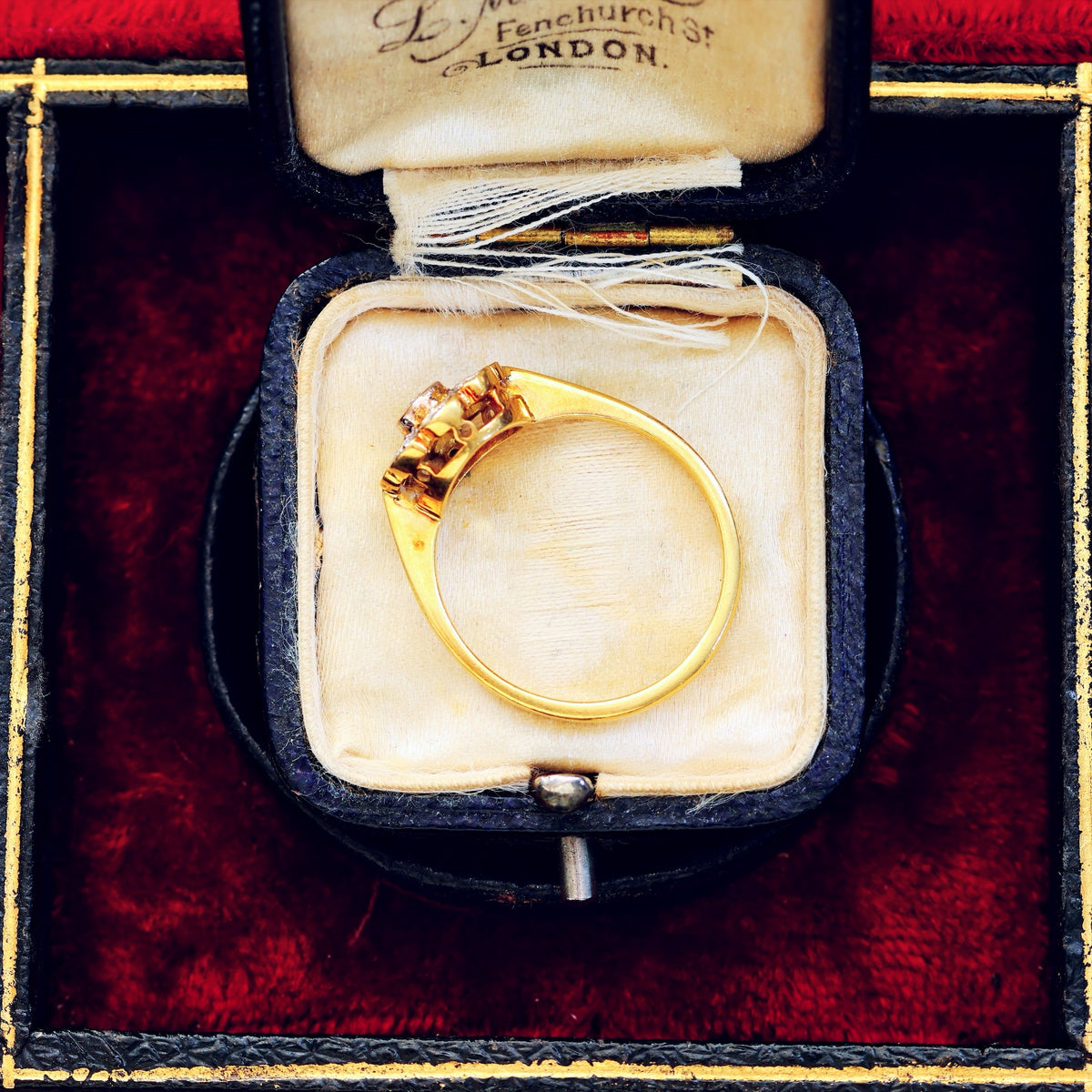 Romantic Vintage Diamond Daisy Engagement Ring