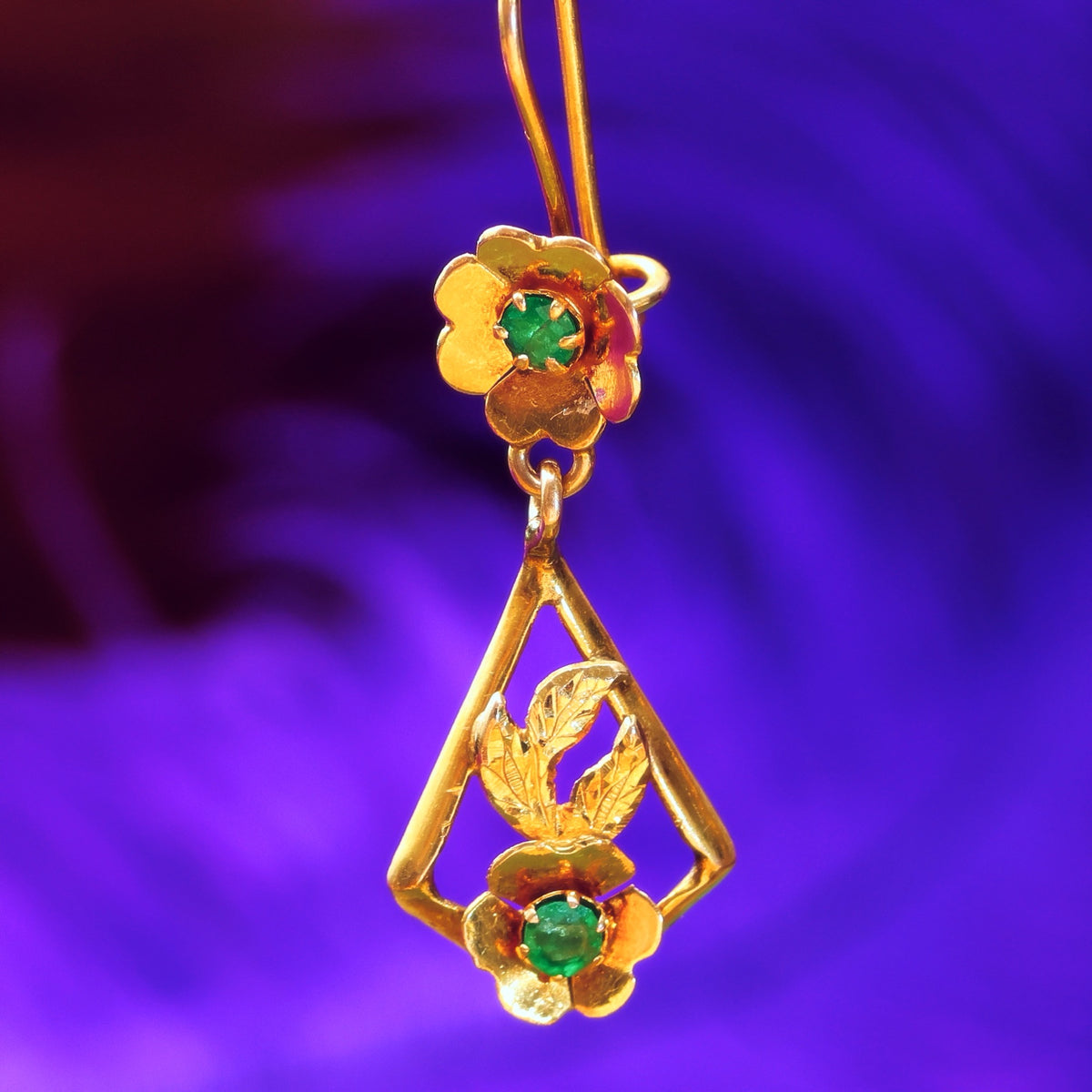 Handmade Vintage 1940's 18ct Gold Emerald Earrings