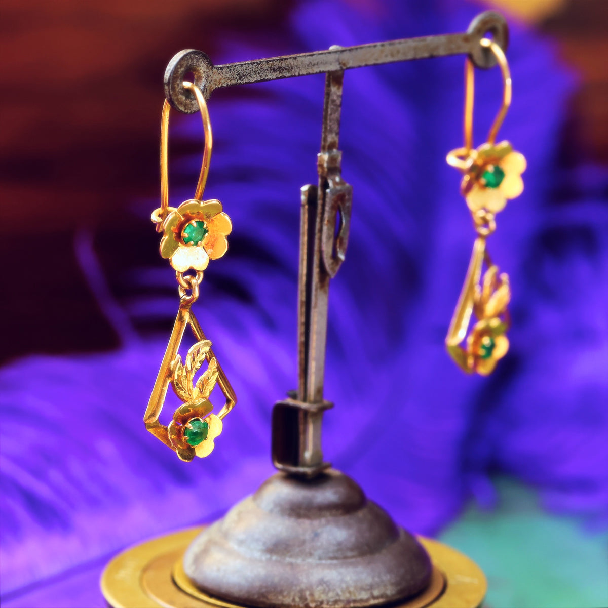 Handmade Vintage 1940's 18ct Gold Emerald Earrings