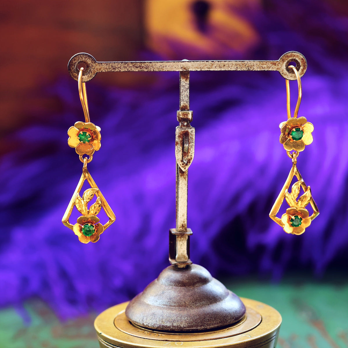 Handmade Vintage 1940's 18ct Gold Emerald Earrings