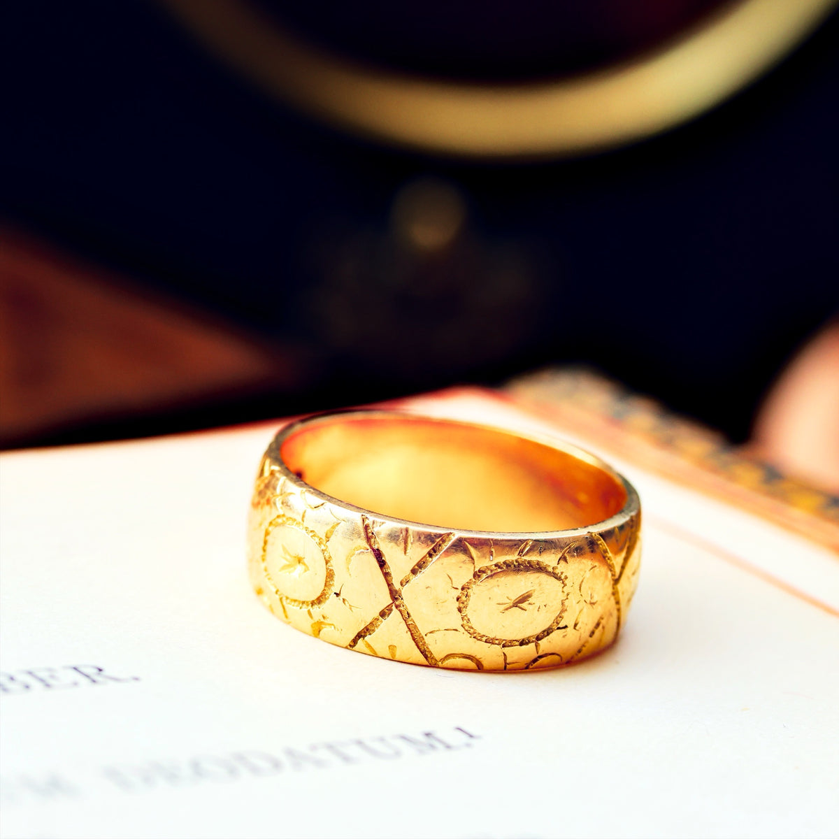 Date 1896 18ct Gold Wedding Ring