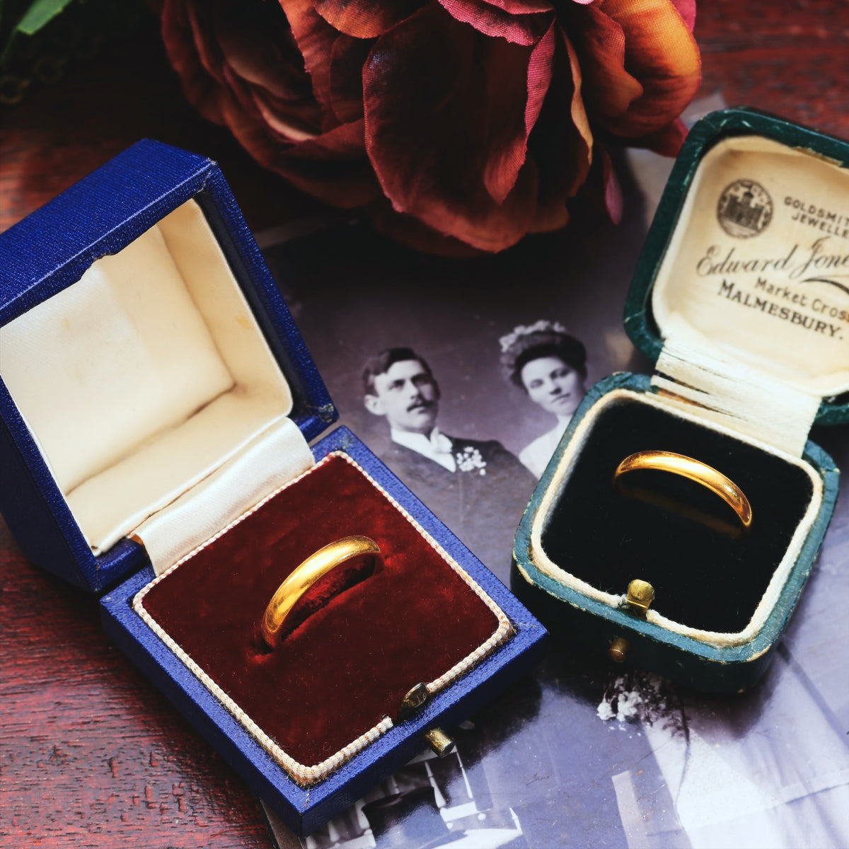 Together Forever! Pair of Vintage 22ct Gold Wedding Bands