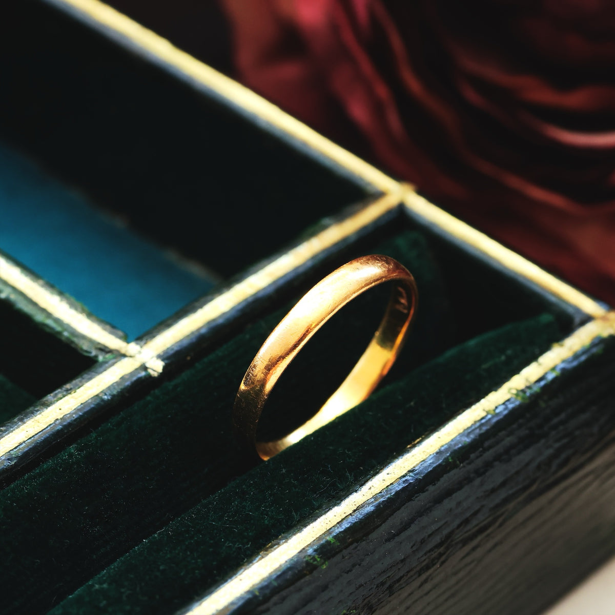 Scarce Date 1868 Victorian 22ct Gold Wedding Ring