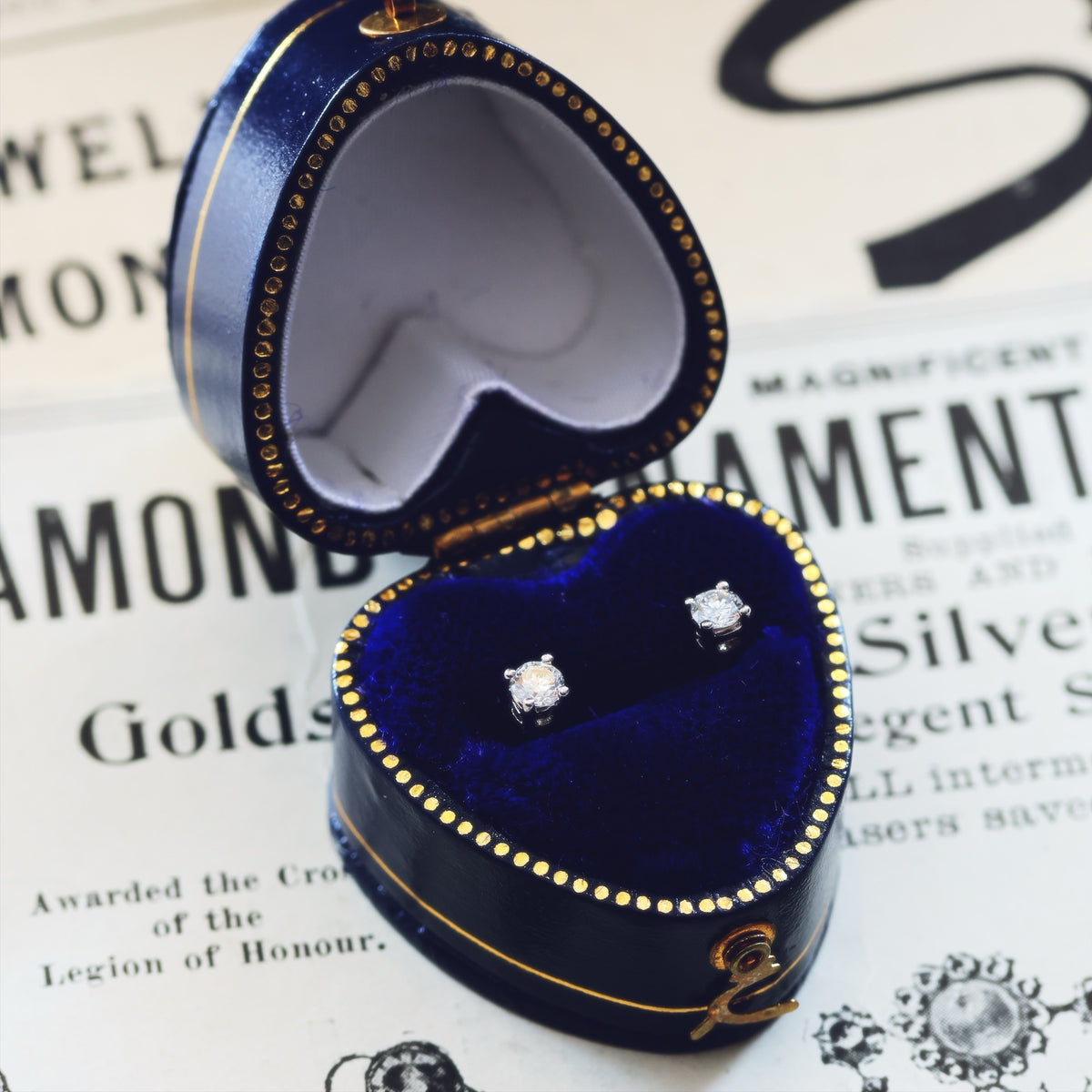 Lovely Quality Brilliant-cut Diamond Earring Studs