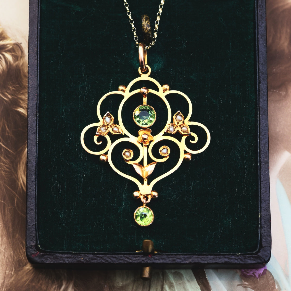 Edwardian Peridot & Seed Pearl Lavaliere Pendant
