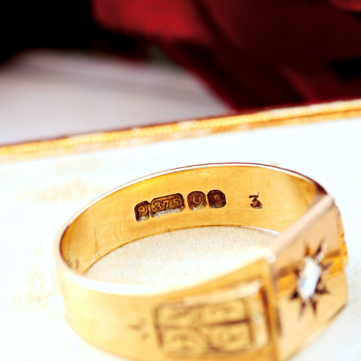 Date 1955 Art Deco Men's Diamond Signet Ring