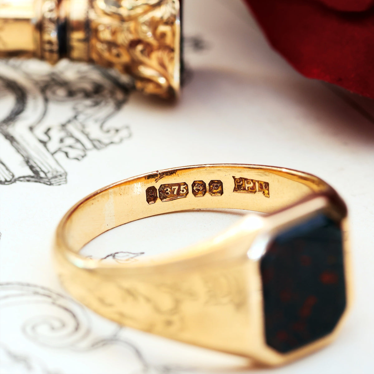 Striking Art Deco Date 1955 Bloodstone Signet Ring