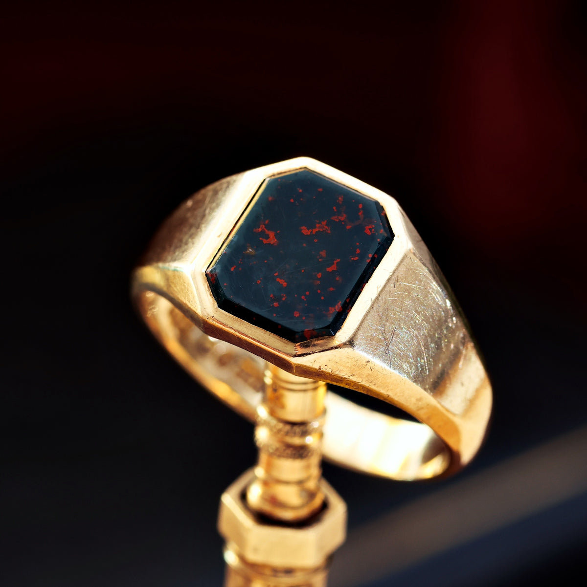 Striking Art Deco Date 1955 Bloodstone Signet Ring
