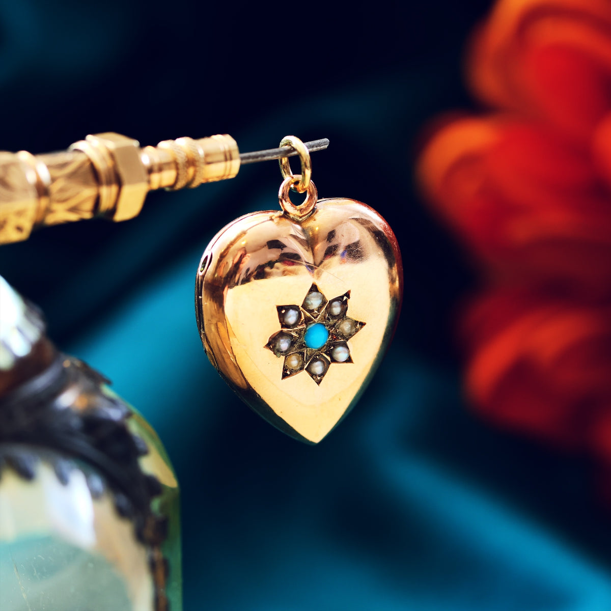 Antique 9ct Gold Forget-me-not Locket