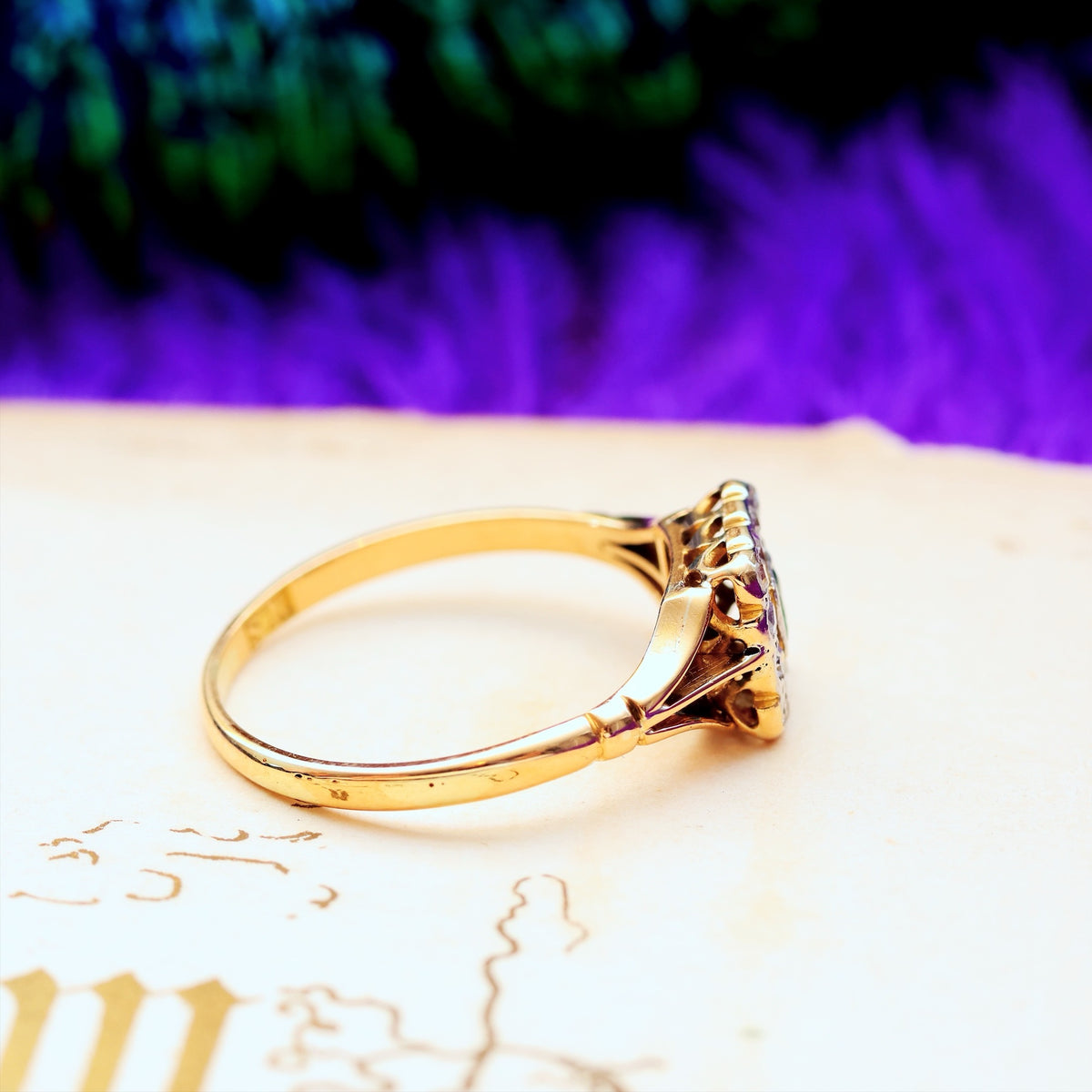 Gorgeous Vintage Emerald & Diamond Floral Cluster Ring