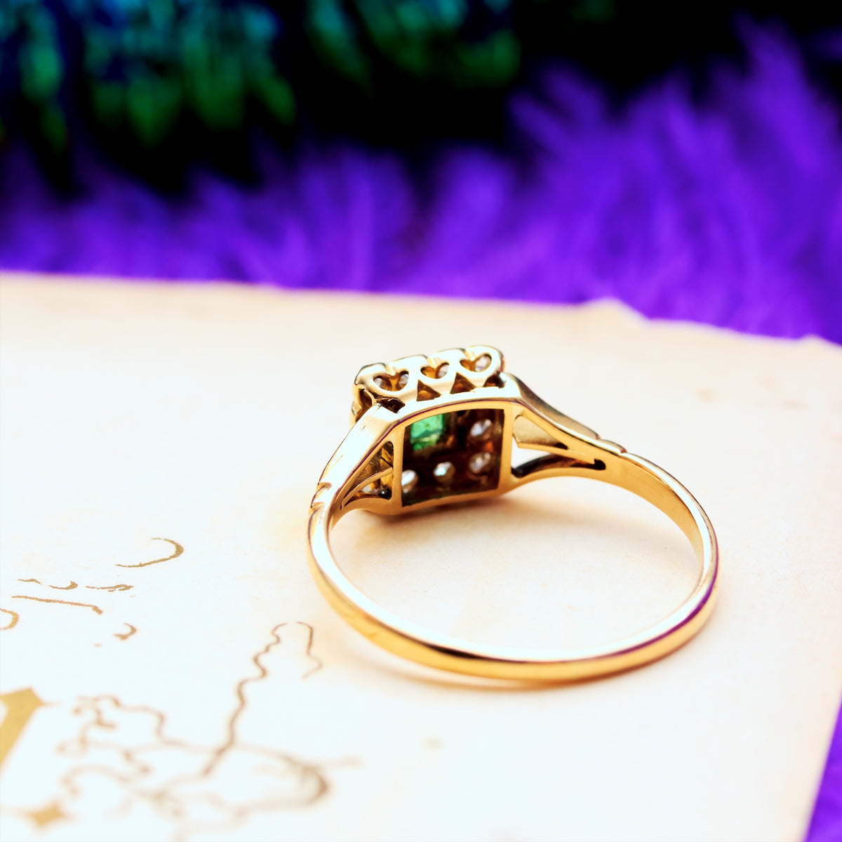 Gorgeous Vintage Emerald & Diamond Floral Cluster Ring