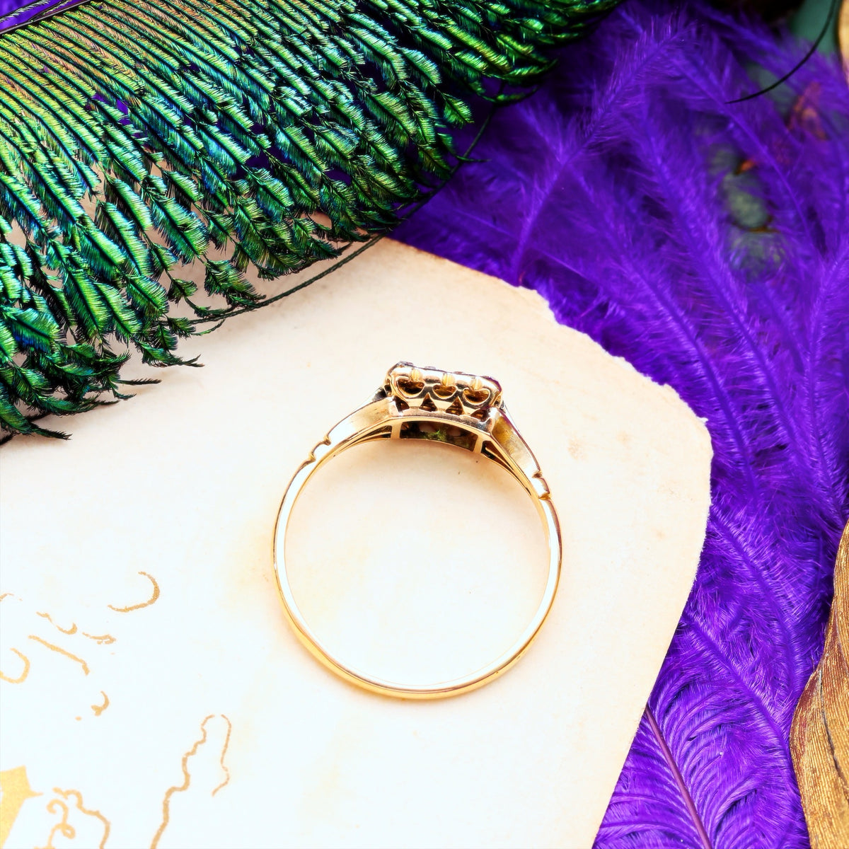 Gorgeous Vintage Emerald & Diamond Floral Cluster Ring