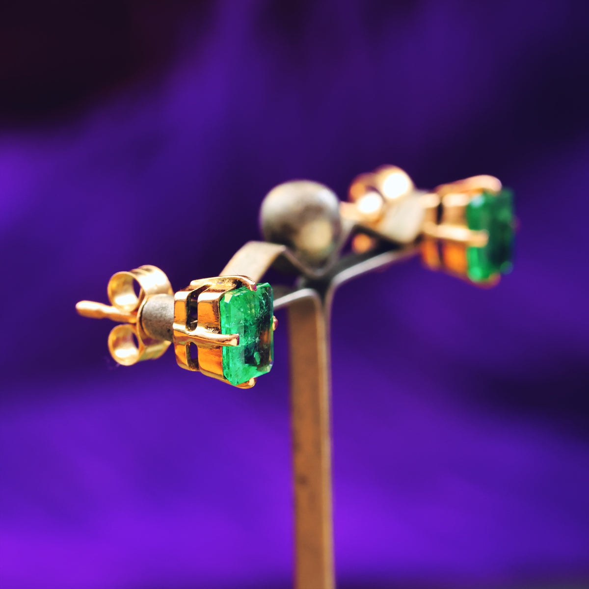 Vibrant Emerald Stud Earrings