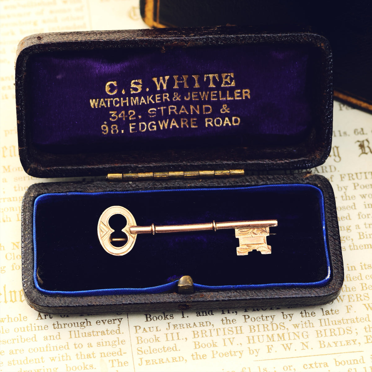 Antique Gold 'Key to my Heart' Brooch