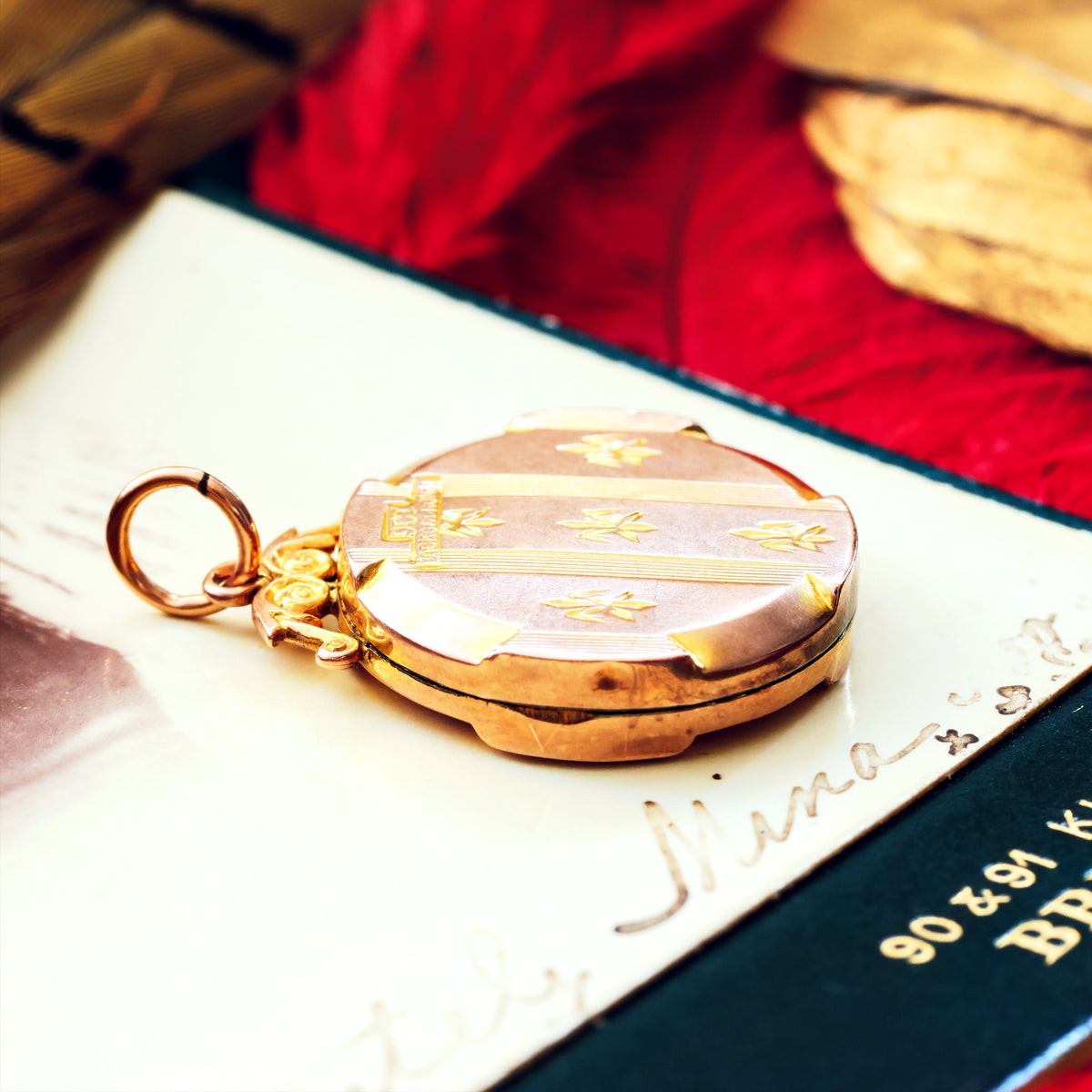 Antique 9ct Gold Fleur de Lys Locket