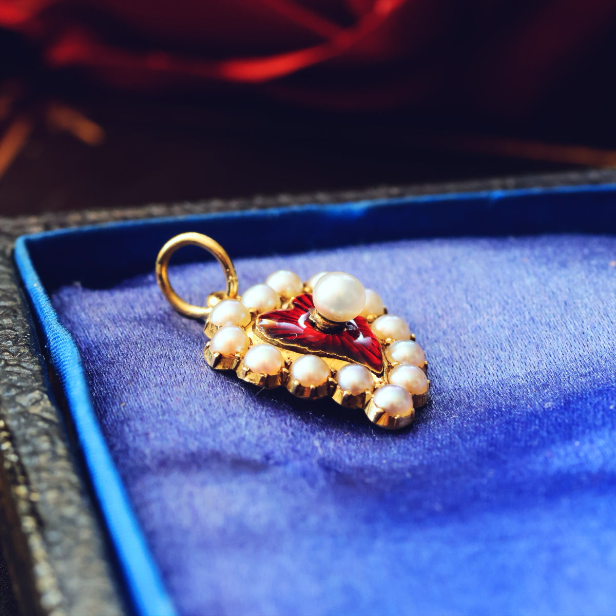 Sweetest Heart! Antique Enamelled Heart Pendant