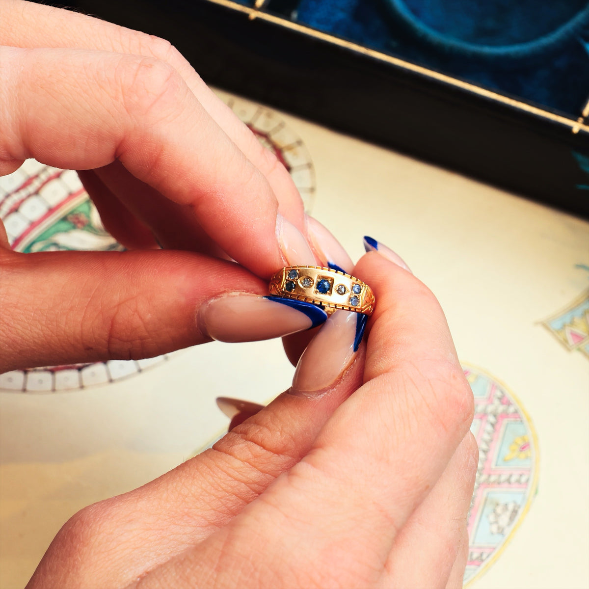 Sweet Date 1900 Sapphire & Diamond Gypsy Ring