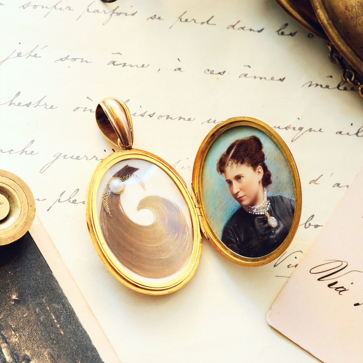 Antique 15ct Gold Victorian Locket