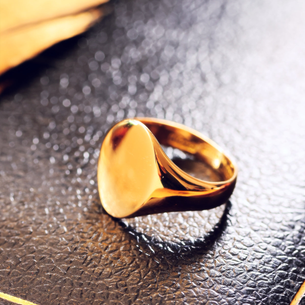 Antique 18ct Gold Gent's Signet Ring