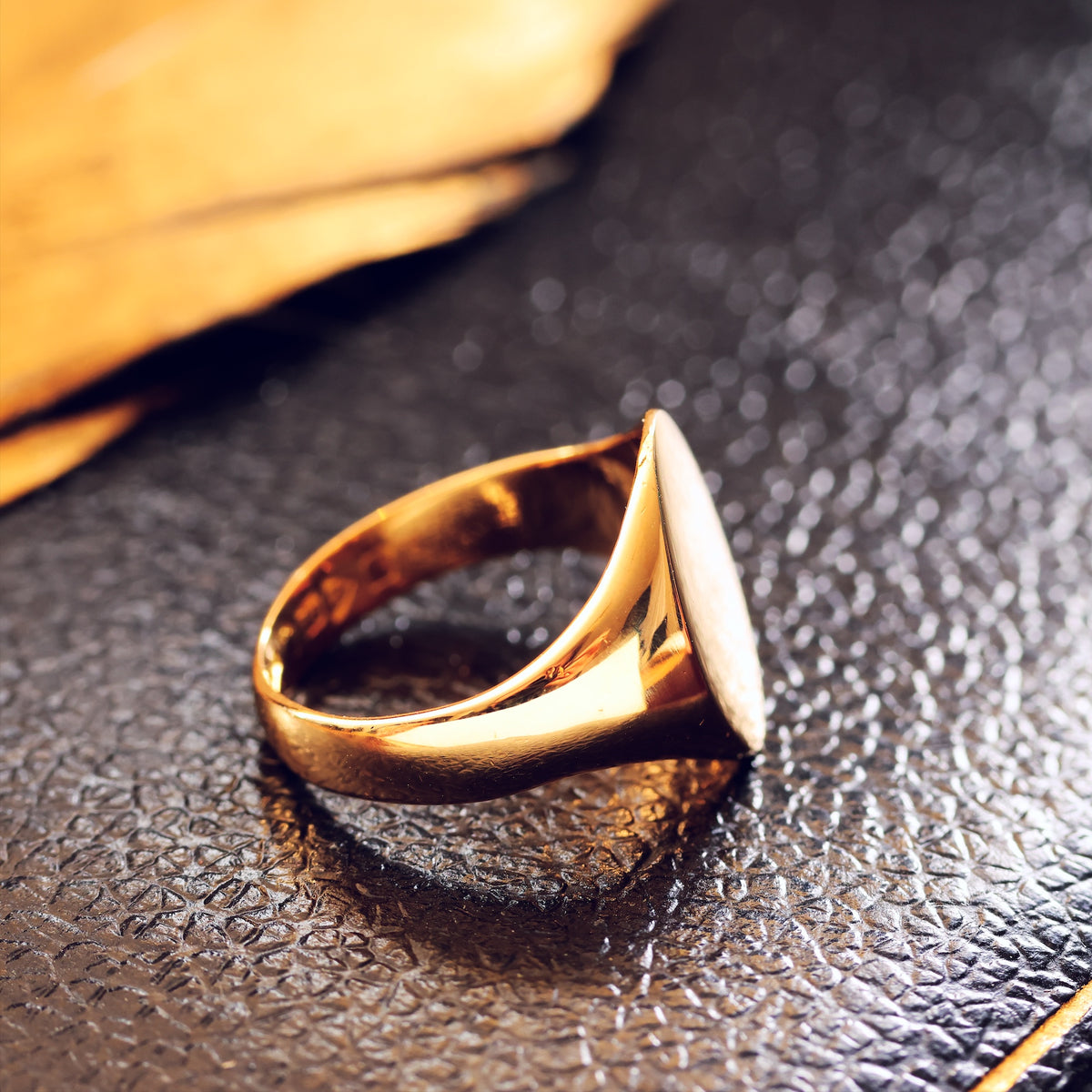 Antique 18ct Gold Gent's Signet Ring