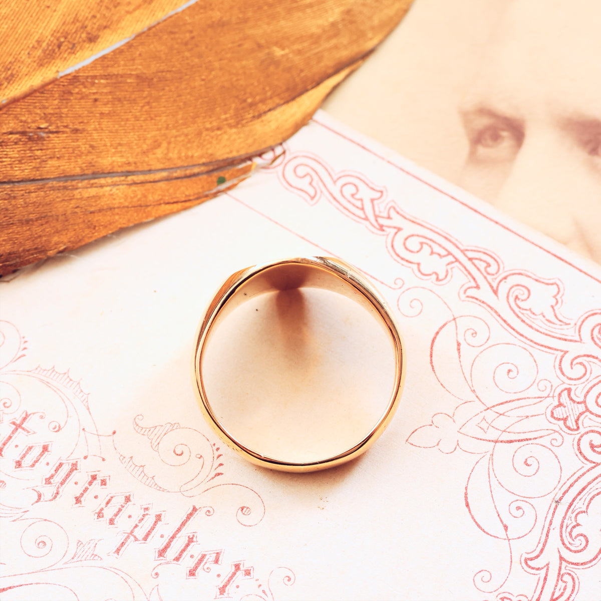 Antique 18ct Gold Gent's Signet Ring