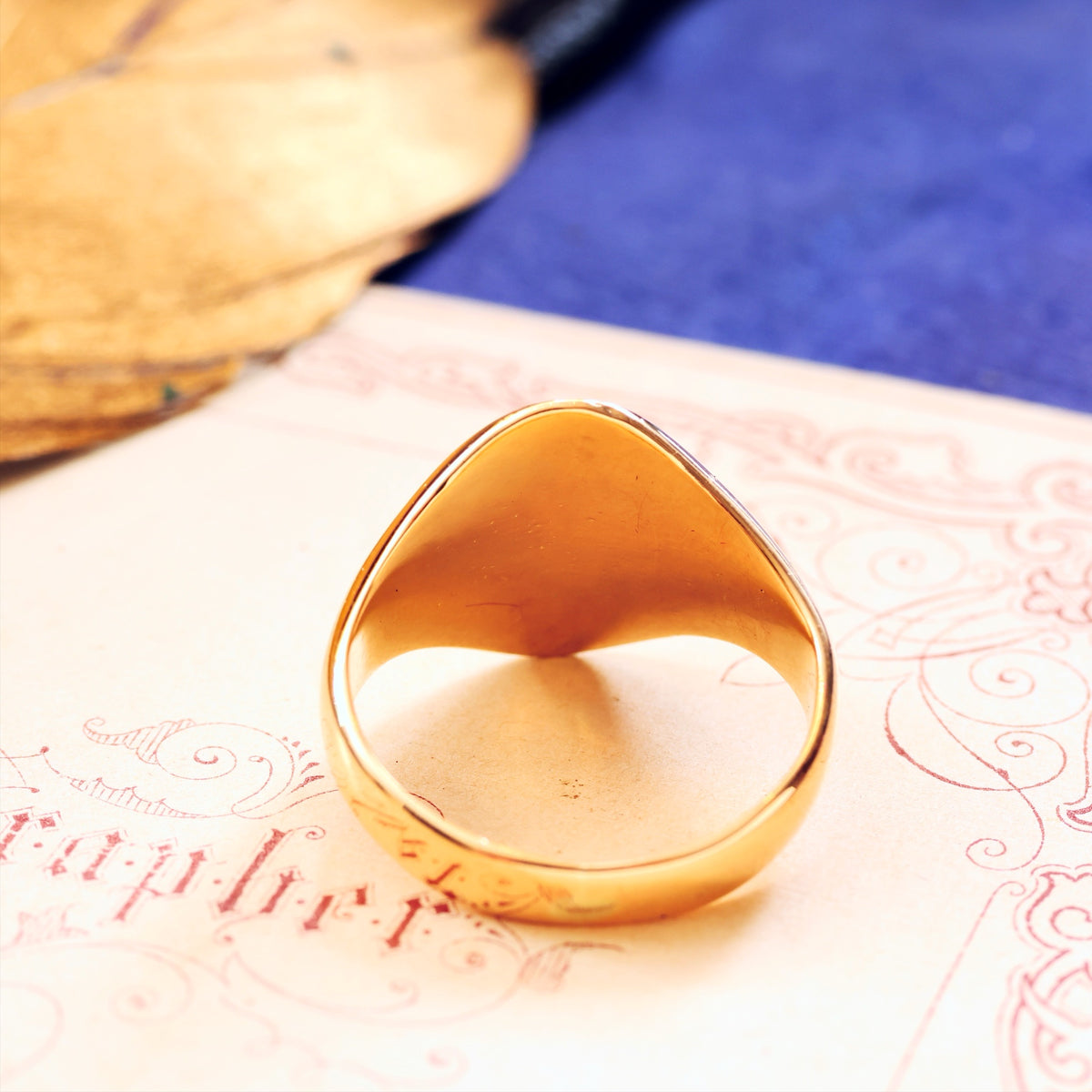 Antique 18ct Gold Gent's Signet Ring