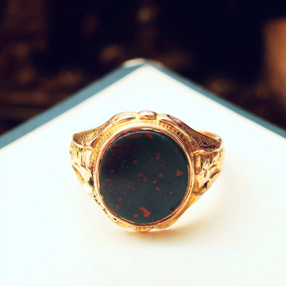 Antique 9ct Gold Bloodstone Signet Ring