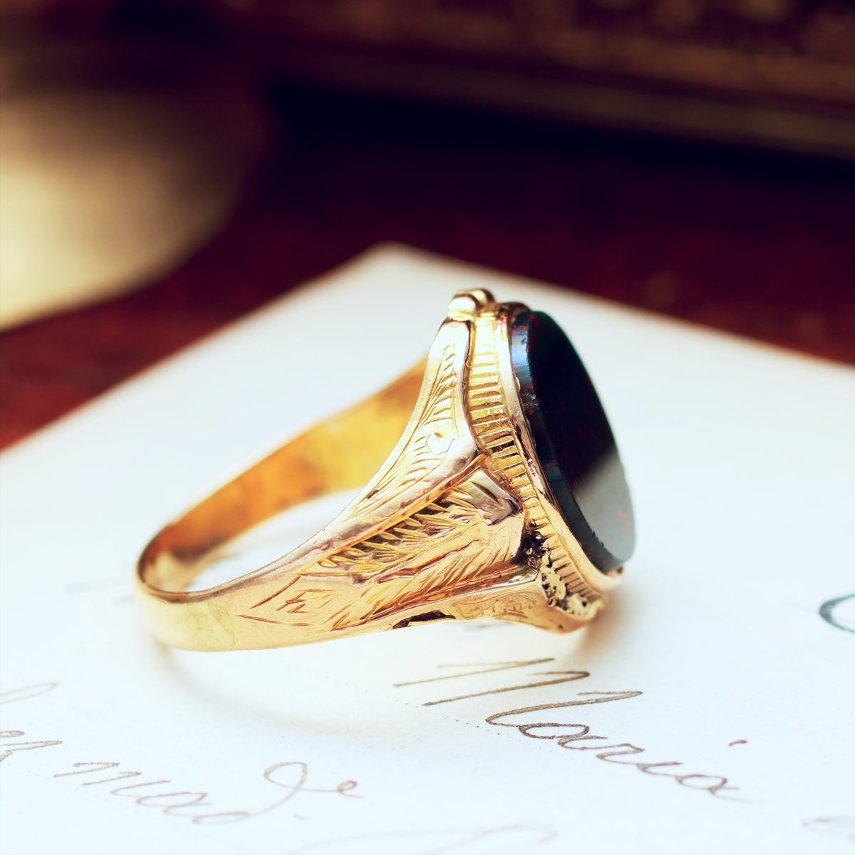 Antique 9ct Gold Bloodstone Signet Ring